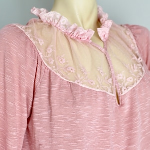 Vintage Dusky Pink Nightie, Vintage Night Dress, Vintage Lingerie, Womens Vintage, New Zealand Made, Size 8-12 NZ/AUS, Night Gown, d