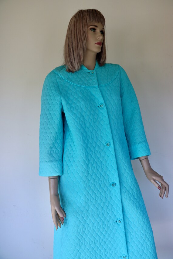 Vintage Baby Blue Quilted Dressing Gown, Size Medium … Gem