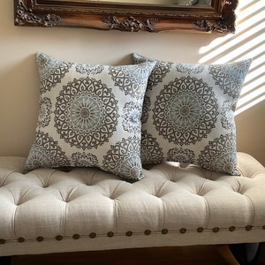 Set of 2 decorative throw pillows blue Medallion pattern 18x18. Sun room beach house family room home decor