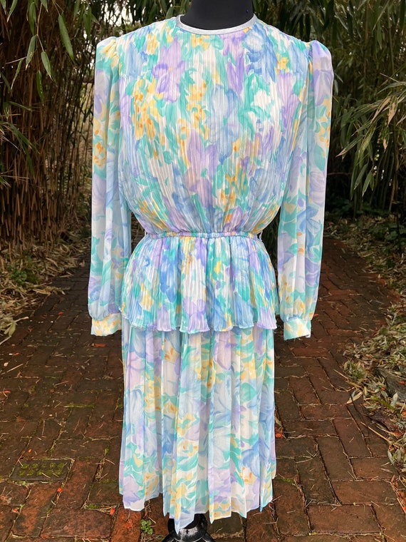 Vintage 1980’s does 1930’s Pastel Floral Peplum Dr