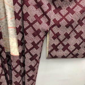 Vintage Tie Dyed Kimono in Deep Burgundy