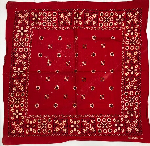 Vintage 1960’s Turkey Red & White Bandana