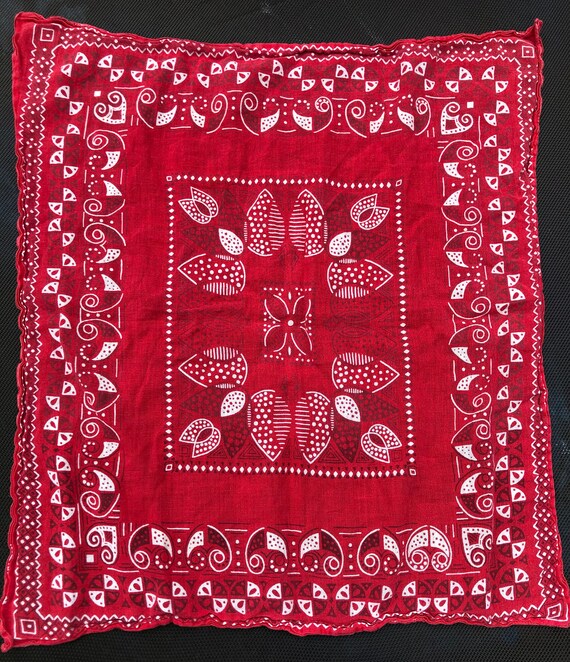 Bandana / Foulard Vintage Rouge En Coton 100% - Ancien Mouchoir - Occasion - Fabriqué Aux USA
