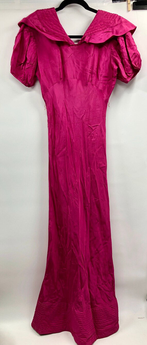 Vintage 1930’s Silk Fuchsia Gown with Quilting an… - image 3