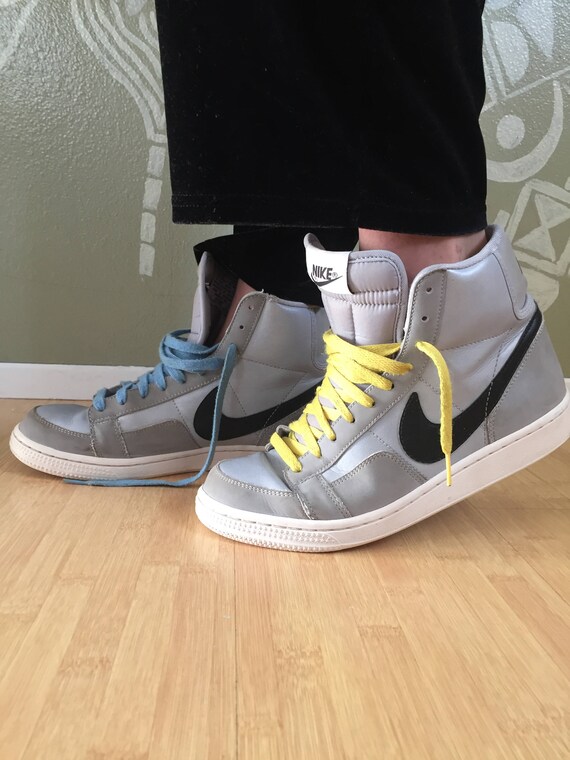vintage nike shoes high tops