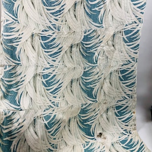 Vintage 1940’s Woven Leaf Pattern Bedding Textile
