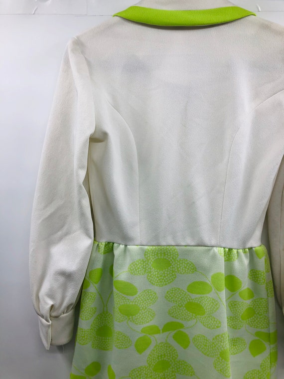 Vintage 1960’s Polyester Dress with Lime Green Da… - image 6