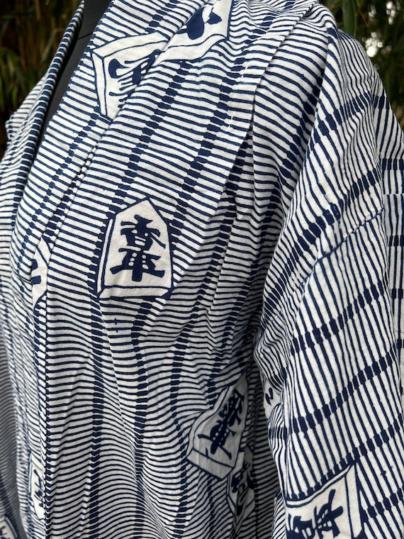 Vintage Long Blue + White Cotton Kimono - image 2