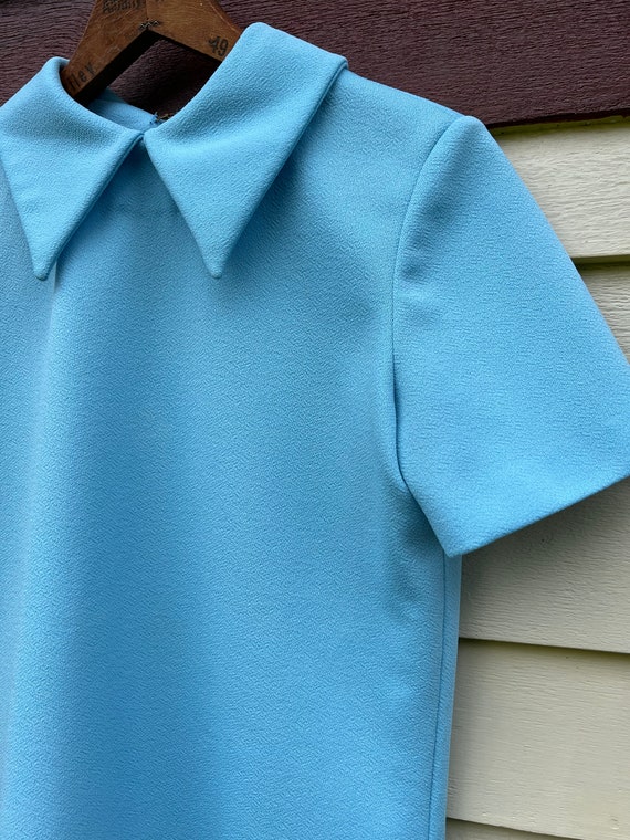 Vintage 1960’s Baby Blue Textured Polyester Tunic… - image 6