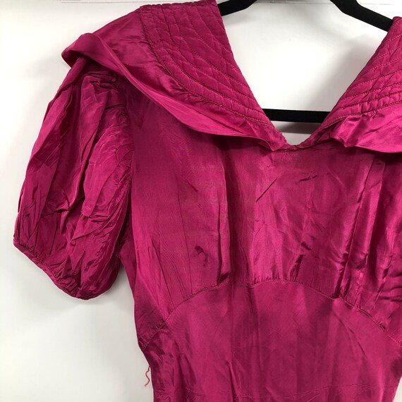 Vintage 1930’s Silk Fuchsia Gown with Quilting an… - image 1