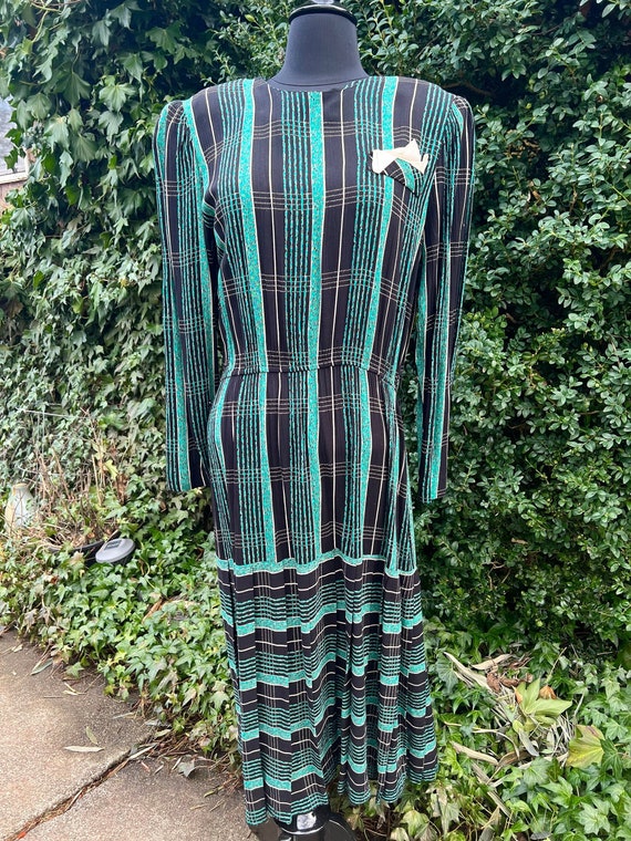 1980’s does 1940’s Cold Rayon Dress / Emerald Gree