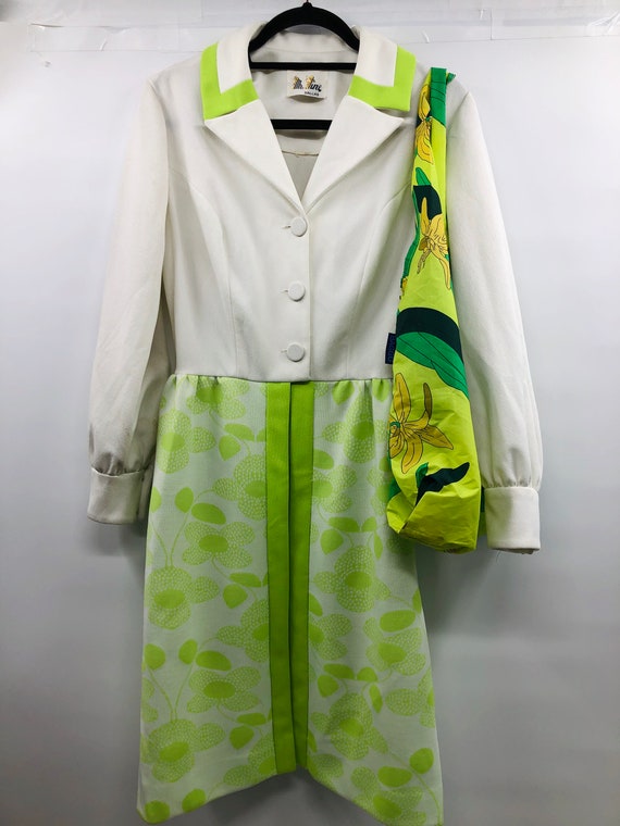 Vintage 1960’s Polyester Dress with Lime Green Da… - image 8