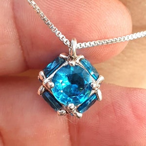 14K Gold Blue Topaz Necklace, Blue Topaz Pendant, Unique Blue Topaz Layering Nacklace, Blue Stone Necklace, December Birthstone Necklace