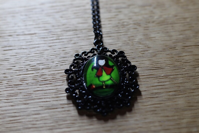 dark jewelry Gothicschmuck Darksidebeads necklace black Medaillion Medaillion statement chain cheap jewelry