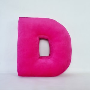 Letra D, almofada enorme com letras de 19 "(48 cm) ou grande 16" (40 cm), almofada com letra D, almofada personalizada em veludo ou veludo com letras para quarto de criança
