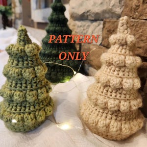 Patrón de árbol de Navidad de ganchillo con punto bobble (solo patrón) con imágenes