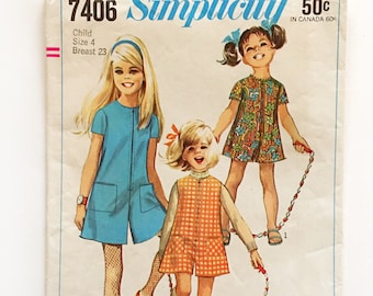 Simplicidad 7406 Niñas sin mangas o manga corta Romper Playsuit Pantdress tamaño 4 CUT Patrón de costura