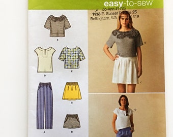 Simplicity 1377 Cap Sleeve Top Elastic Waist Pants Skirt Shorts Misses 6-14 Bust 30-36 Uncut Sewing Pattern