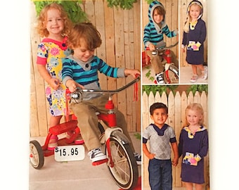 Simplicity 1473 Vestido con capucha de punto para niños pequeños y sudadera con capucha superior 1 2 34 Patrón de costura sin cortar