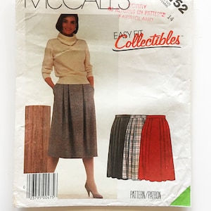 McCall&#39;s 2152 Front Pleat Skirt With Without Lining Misses 14 Waist 28 Uncut Sewing Pattern