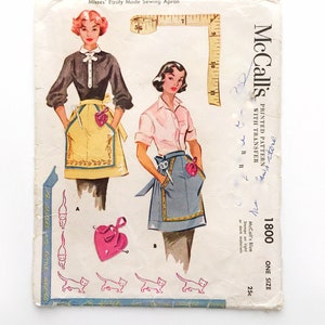 Vintage 1950 McCalls 1800 Nähen halbe Schürze mit Kitty Cat Embroidery Transfer Herz Nadelkissen CUT Schnittmuster