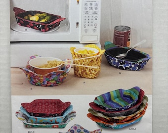 Simplicity 3025 - Przykrywki do mikrofalówki, pikowane, na kubki, miski i naczynia, uchwyty na zapiekankę, nierozcięte, wykrój do szycia