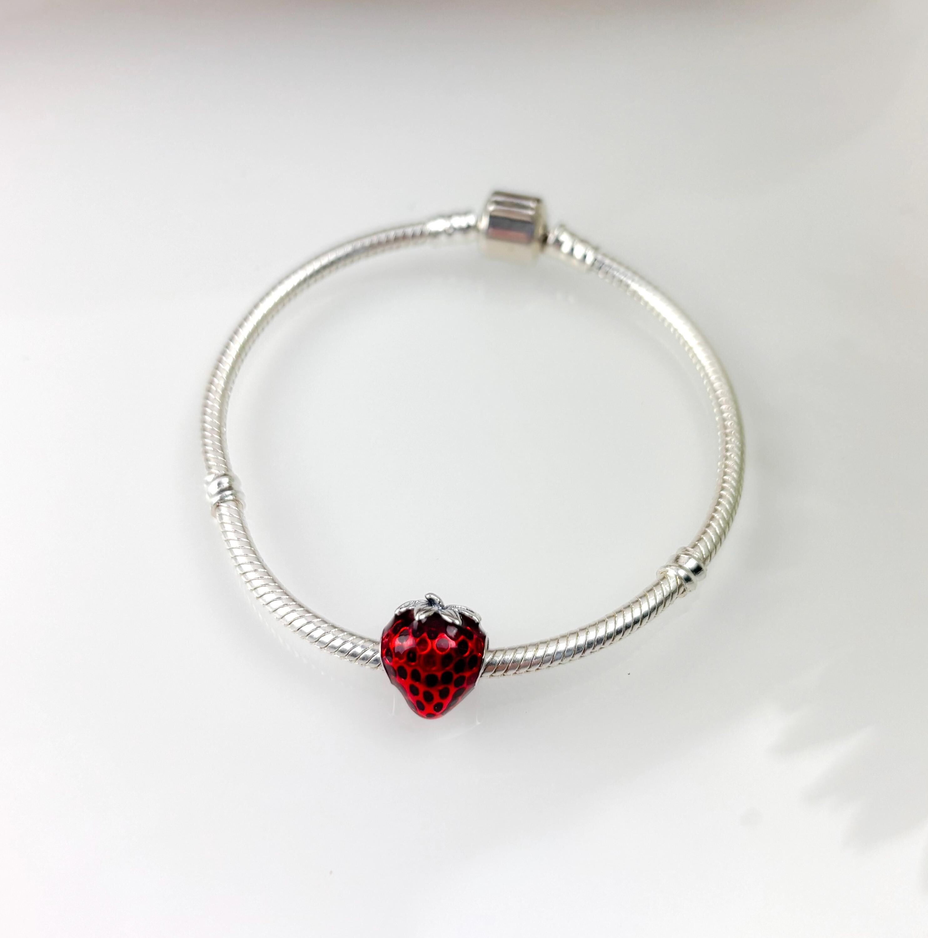 Pandora red heart - Etsy 日本