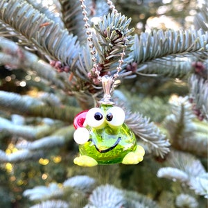 Weihnachts- Frosch Ketten-Anhänger Lampwork Glass Bead / Lampwork bead by Jacqueline Herzog perlen-hexerei