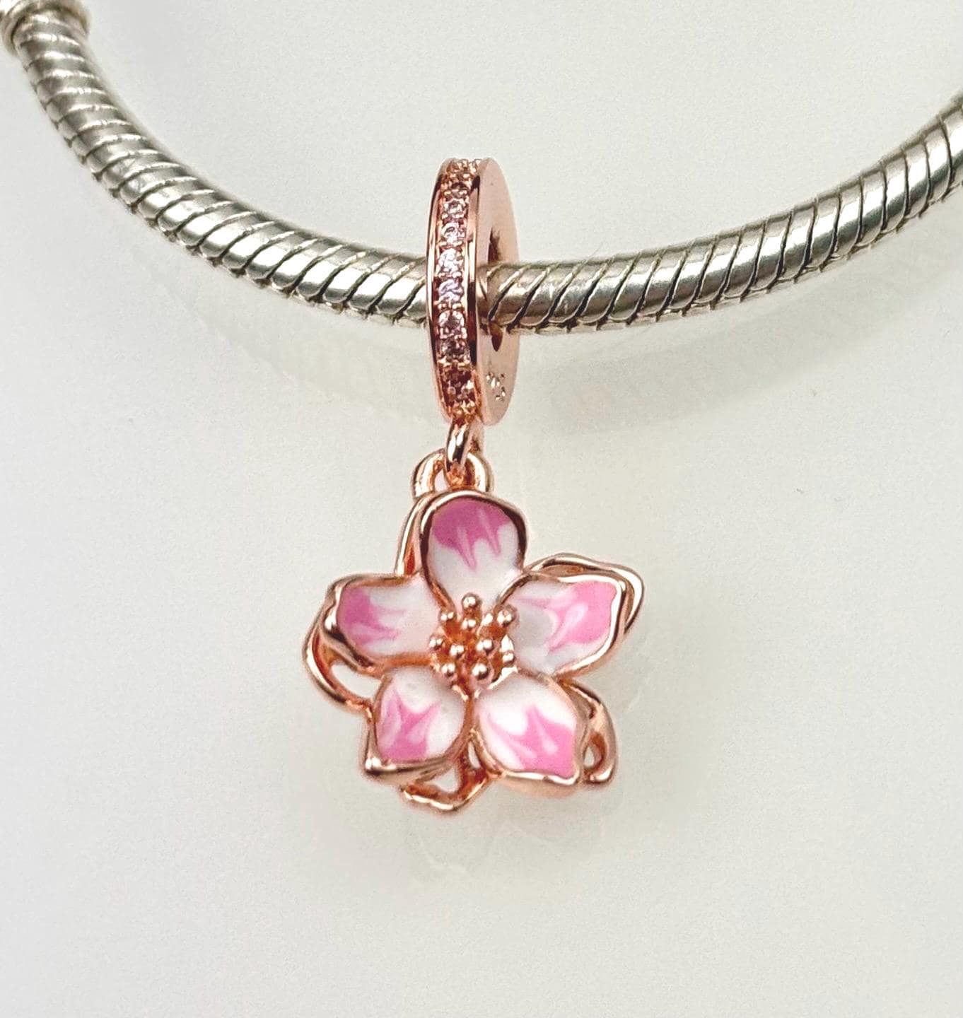 ローズゴールドの桜の花チャーム、925スターリングシルバー、18