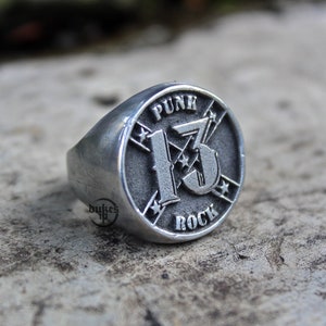 最新 Punk Casted Hand Rock Lead Oxidized : Ring Signet Pewter 13 アクセサリー