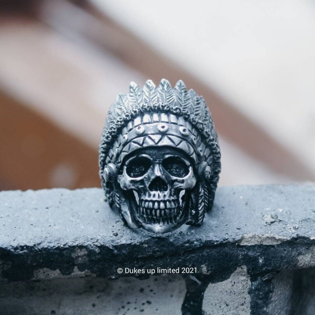 Antidote Buyers Club Tibetan Skull Ring。 Antidote BUYERS CLUB Tibetan Skull Ring (Silver/Gold)