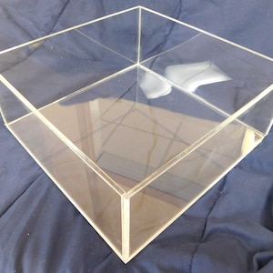 Acrylic Cake stand - Riser : 5 sided, open bottom stand available in many sizes