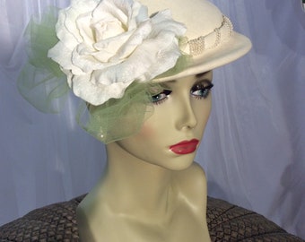 Vintage 50’s ivory wool calot  hat with added rose and green tulle