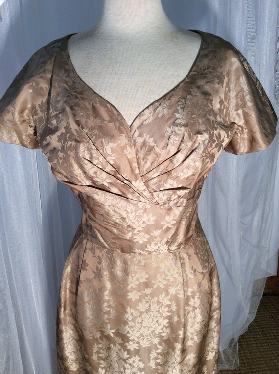 Vintage 1960's taupe brocade sheath, wiggle dress… - image 2