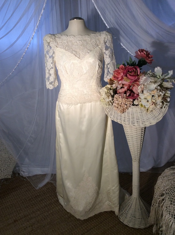 Vintage 1980’s Alencon/ Chantilly lace and ivory … - image 9