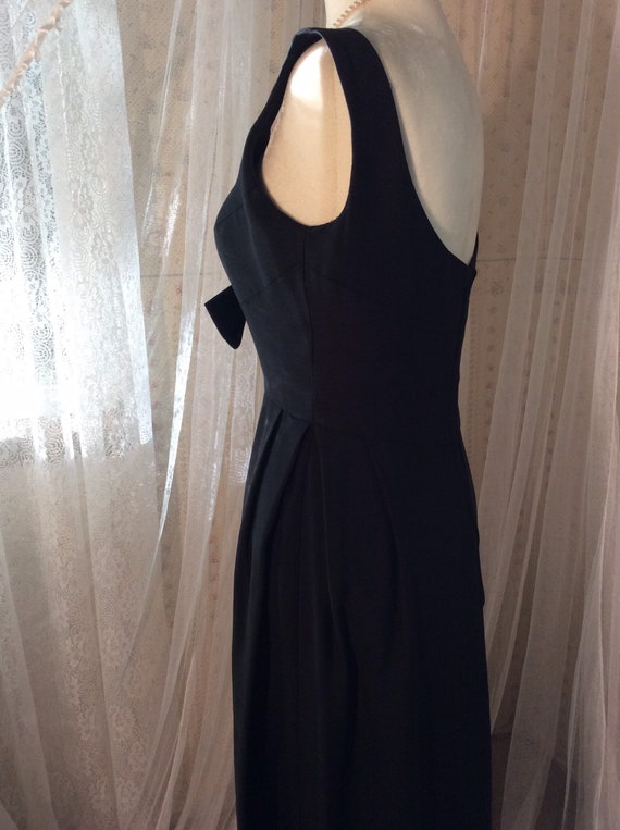 1960’s Audrey Hepburn style sleeveless black maxi gow… - Gem