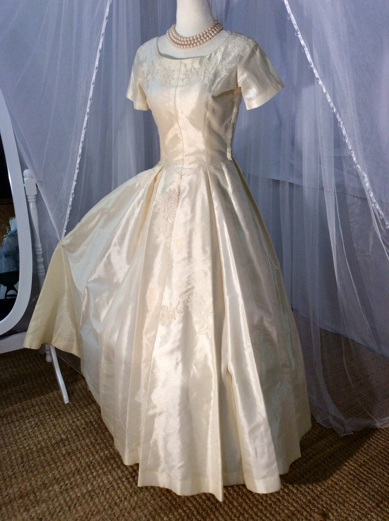 Vintage 50s Ivory Peau De Soie Wedding Dress With Hand Sewn Etsy