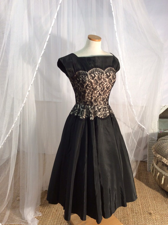 Vintage 1950’s Rembrandt label black taffeta and … - image 4