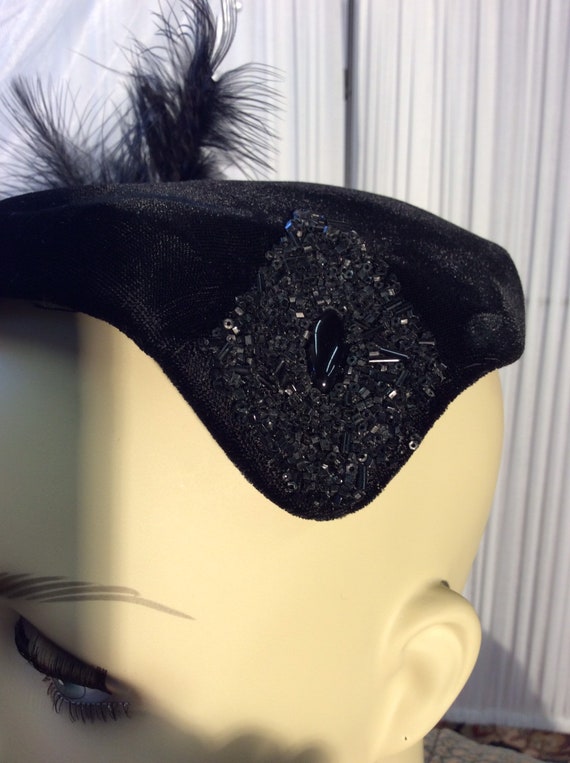 Vintage black rayon velvet Juliette- style hat wi… - image 8
