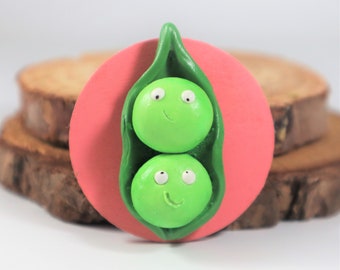 Sweet Pea Magnet, Handmade Polymer Clay Vegetable, Cute Clay Magnet, Best Friend Gift, Gardener Present, Two Peas in a Pod Kawaii, Cute
