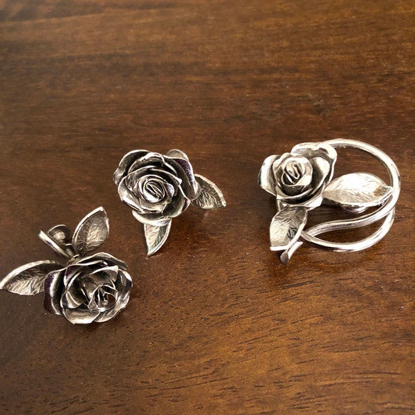 vintage Coro Silver Tone Rose Flower Broche Pin et Boucle d’oreille Set