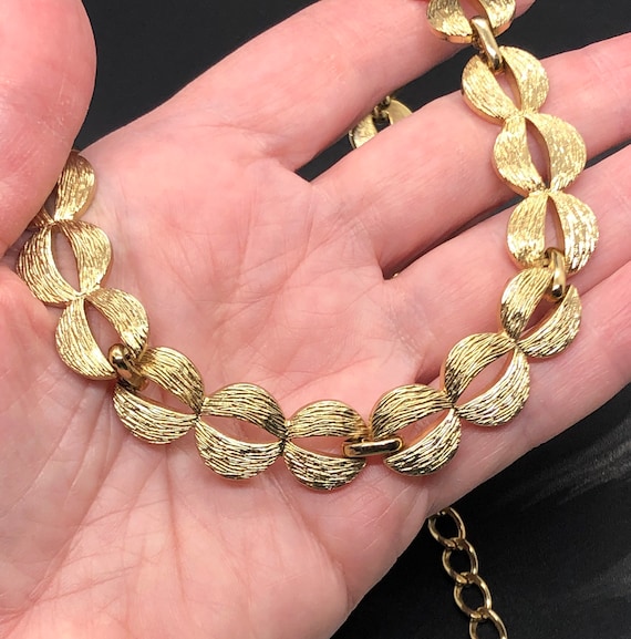 Vintage Monet Brushed Gold Tone Necklace - image 5