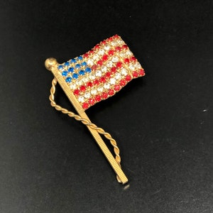 Vintage Red White and Blue Flag Brooch, USA Flag, Patriotic, Fourth of July, Independence Day, Unsigned