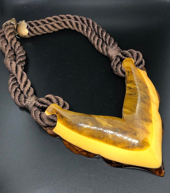 Vintage Bakelite Necklace