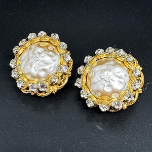 Vintage Miriam Haskell Button Faux Mabe Pearl Earclips, Signed