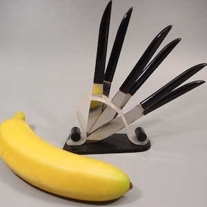 MID CENTURY black BAKELITE pyralin Fruit Knives Set - collectible cutlery vintage German modernism flatware 1950s catalin