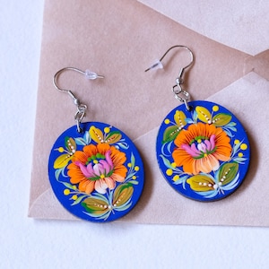 Hypoallergenic dangle earrings, Pinted wooden earrings, Lightweight oval earrrings, Ukraine folk art earrings, Petrykivka flower earrings