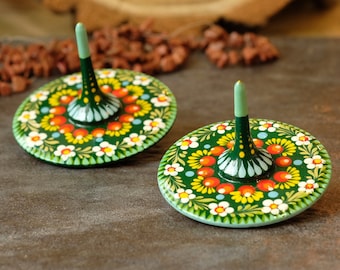 Peonza de madera pintada a mano con flor verde, arte ucraniano de Petrykivka