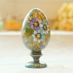 Portagioielli a forma di uovo, Uovo di Pasqua su supporto, Portagioielli decorato, Portaanello a forma di fiore blu, Portaoggetti a forma di uovo a sorpresa, Graziosa scatola ricordo in argento