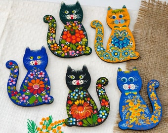 Ukrainian Cat fridge magnet, Painted animal figure magnets, Ukrainian art wooden magnets, Hand-painted wooden magnets, Set of locker magnets